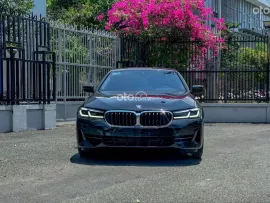 BMW 520i luxury đen/nâu sx2023