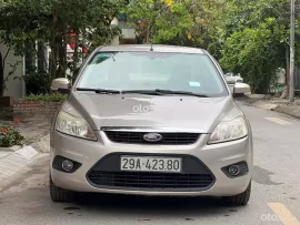 Một chủ cực chất