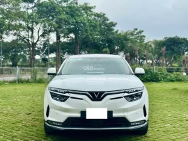 Vinfast VF8 Eco 2023