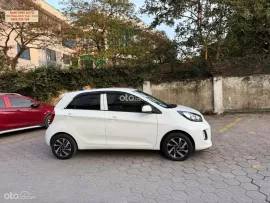 Gia đình nâng đời