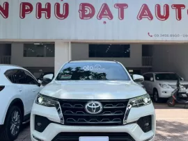 7 chỗ máy xăng