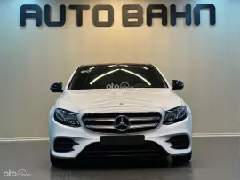 Mẫu sedan cao cấp, giá cực tốt