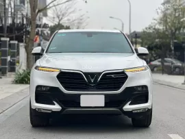 Xe của chủ doanh nghiệp có lái xe riêng, chất xe cực đẹp