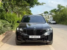 Xe sang trọng phiên bản mới LCI