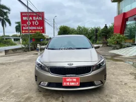 Bán xe cũ chất lượng cao màu vàng nổi bật