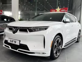Ưu đãi lên tới 188 triệu đồng, ưu đãi 4% giá xe, giao ngay