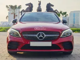 Phiên bản 4Matic mạnh mẽ, đầy đủ tiện nghi