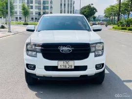 Xe biển tỉnh tên tư nhân