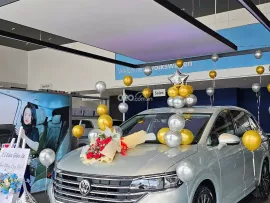 MPV hạng sang 7 chỗ nhập khẩu
