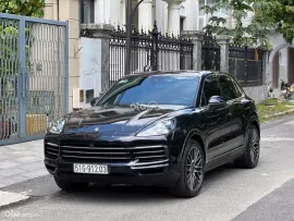 SUV sang trọng đầy đủ tiện nghi