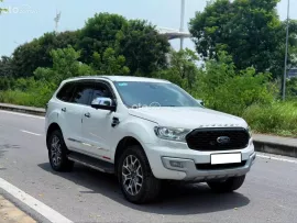 Xe siêu đẹp, chủ giữ gìn bao check test