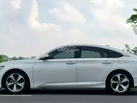 Mới đăng kiểm, bảo hiểm thân vỏ 2026