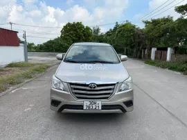 Bán Innova đời 2015, số sàn, xe gi đình dùng ko chạy dịch vụ
