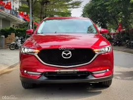 Xe SUV 5 chỗ màu đỏ đẹp như mới