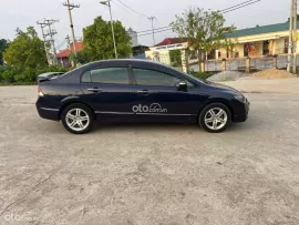Honda Civic sedan 2.0 AT đời 2006. Xe tư nhân đẹp chất Máy số keo chỉ zin hết. Nội ngoại thất đẹp