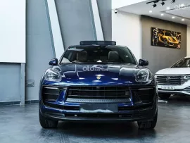 Một chủ mua mới từ đầu, còn bảo dưỡng miễn phí 4 năm kể từ ngày mua