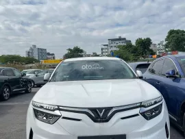 Xe chất tại hãng- Tặng kèm Bảo hiểm thân vỏ- Giá tốt liên hệ Hotline Em Minh