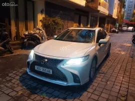 Toyota Camry 2.0Q 2020 - đăng ký 2021