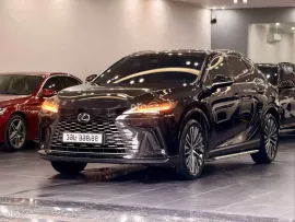 Xe nhập khẩu chất lượng bảo dưỡng đầy đủ