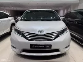 Toyota Sienna Limited 3.5 AT Model 2017