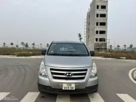 Bán Starex tải van 6 chỗ, tải 670kg đời 2016, máy dầu, số sàn, nhập khẩu Hàn Quốc