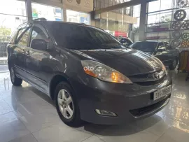 🚔 Toyota Siena, 8 chổ, số tự động, Model 2007,