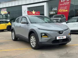 Tặng bộ phụ kiện chính hãng