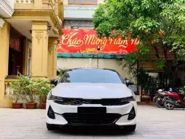 Nội ngoại thất sang trọng