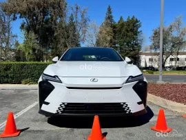 Phiên bản Premium Thanh lịch, hiện đại, nâng tầm trải nghiệm