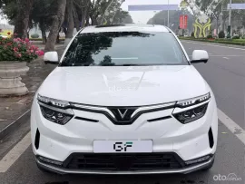 SUV điện chạy ít km như mới