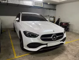 Xe sang trọng đẳng cấp với nội thất cao cấp