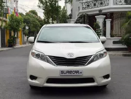 MPV 8 chỗ rộng rãi, tiện nghi
