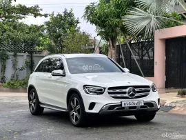 Xe trắng nội thất kem, bảo dưỡng full hãng