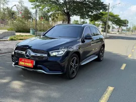 Xe gần y mới (gói AMG Line), không gian nội thất ngập tràn công nghệ, khả năng vận hành mạnh mẽ