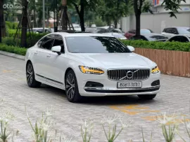 Xe đăng ký tháng 8/2024