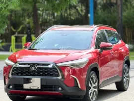 Xe gia đình rộng rãi, đầy đủ tính năng an toàn