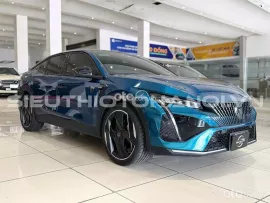 Xe lên nhiều đồ chơi hàng trăm triệu