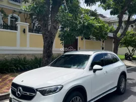 SUV sang trọng với công nghệ hiện đại