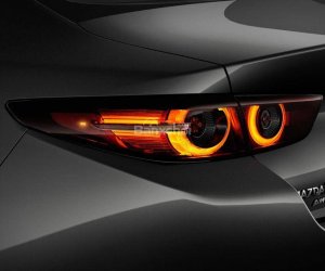 Đánh giá xe Mazda 3 2019: Đèn hậu.