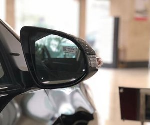 Đánh giá xe Toyota Corolla Altis 2019: Gương chiếu hậu Đánh giá xe Toyota Corolla Altis 2019: Gương chiếu hậu 1