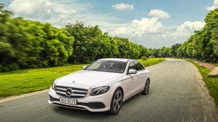 Đánh giá xe Mercedes-Benz E 180 2020: Phù hợp cho dịch vụ chuyên chở cao cấp