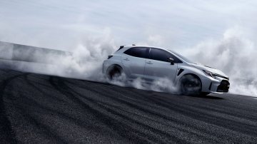 Toyota GR Corolla 2023 chính thức ra mắt, 300 mã lực, dẫn động 4 bánh và dùng số sàn 6 cấp