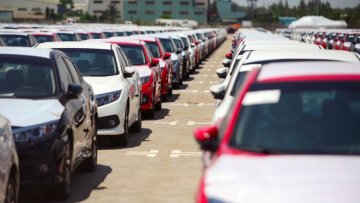 Nhập khẩu ô tô về Việt Nam quý I/2023 tăng trưởng vượt trội