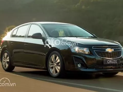 Giá xe Chevrolet Cruze cũ