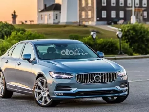 Mua xe Volvo S90 cũ.