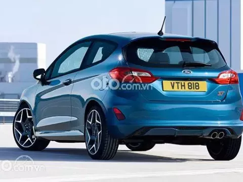 Giá xe Ford Fiesta 2018