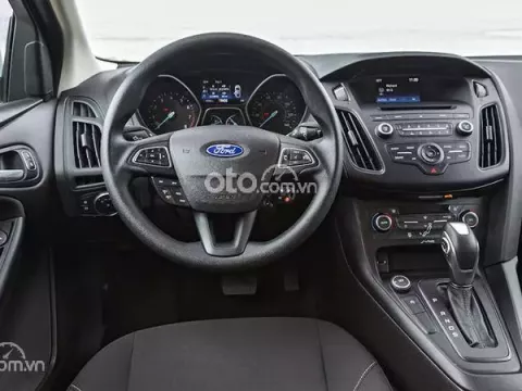 Nội thất xe Ford Focus 2016
