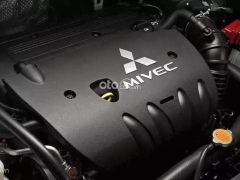 Động cơ xe Mitsubishi Pajero Sport 2020 Động cơ xe Mitsubishi Pajero Sport 2020 1