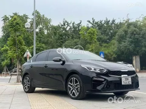 KIA Cerato 2021 có một ngoại hình đẹp mắt, thời trang. 1