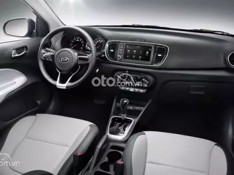 Khoang nội thất đơn giản nhưng không quá sơ sài 1